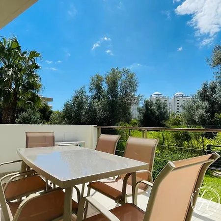 Διαμέρισμα Flordarocha - Modern - Pool - 500m - Garden